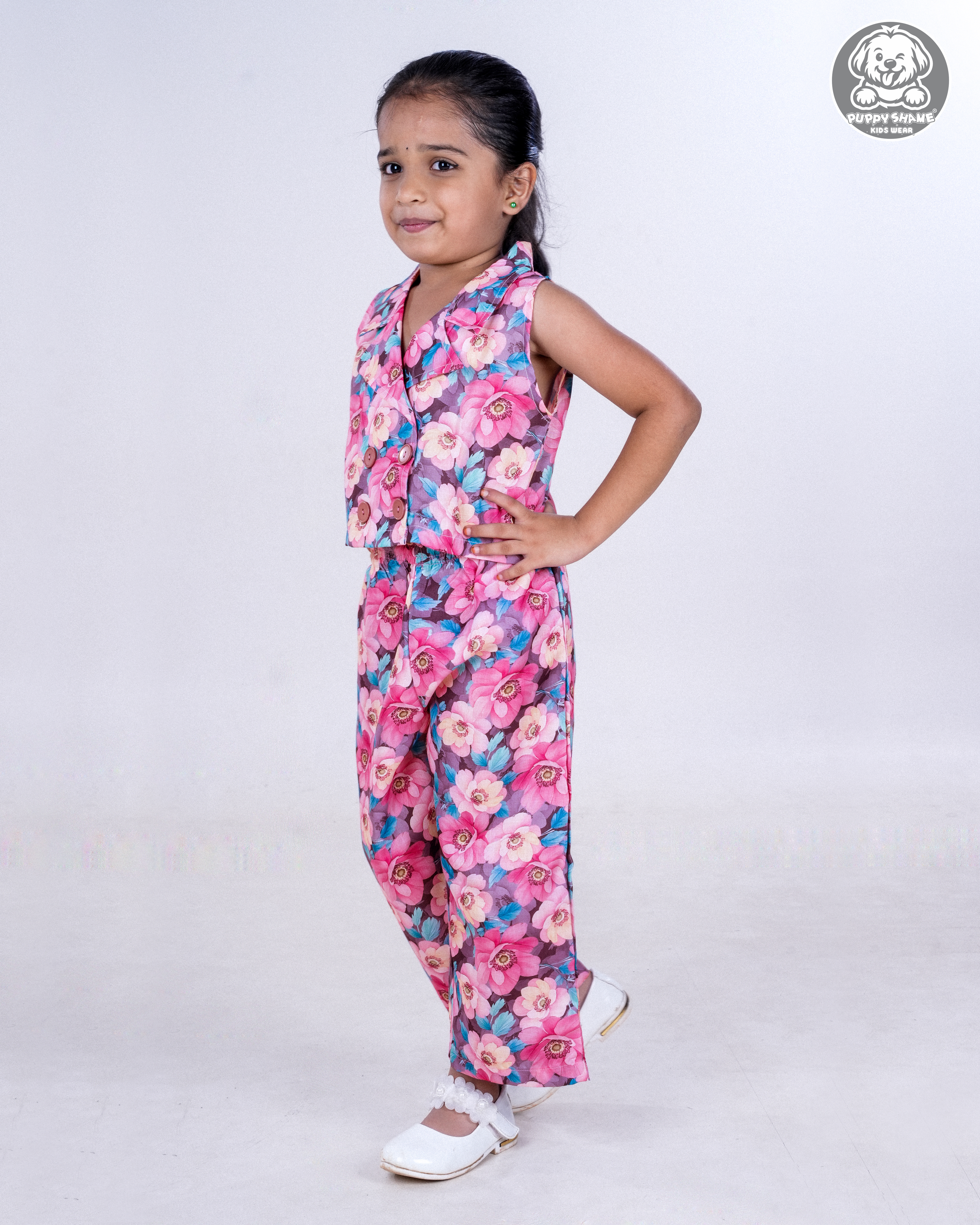 Pose 2